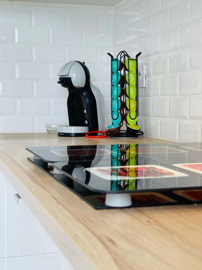 Bright Apartment In A New Building With Garage Tours Exterior foto