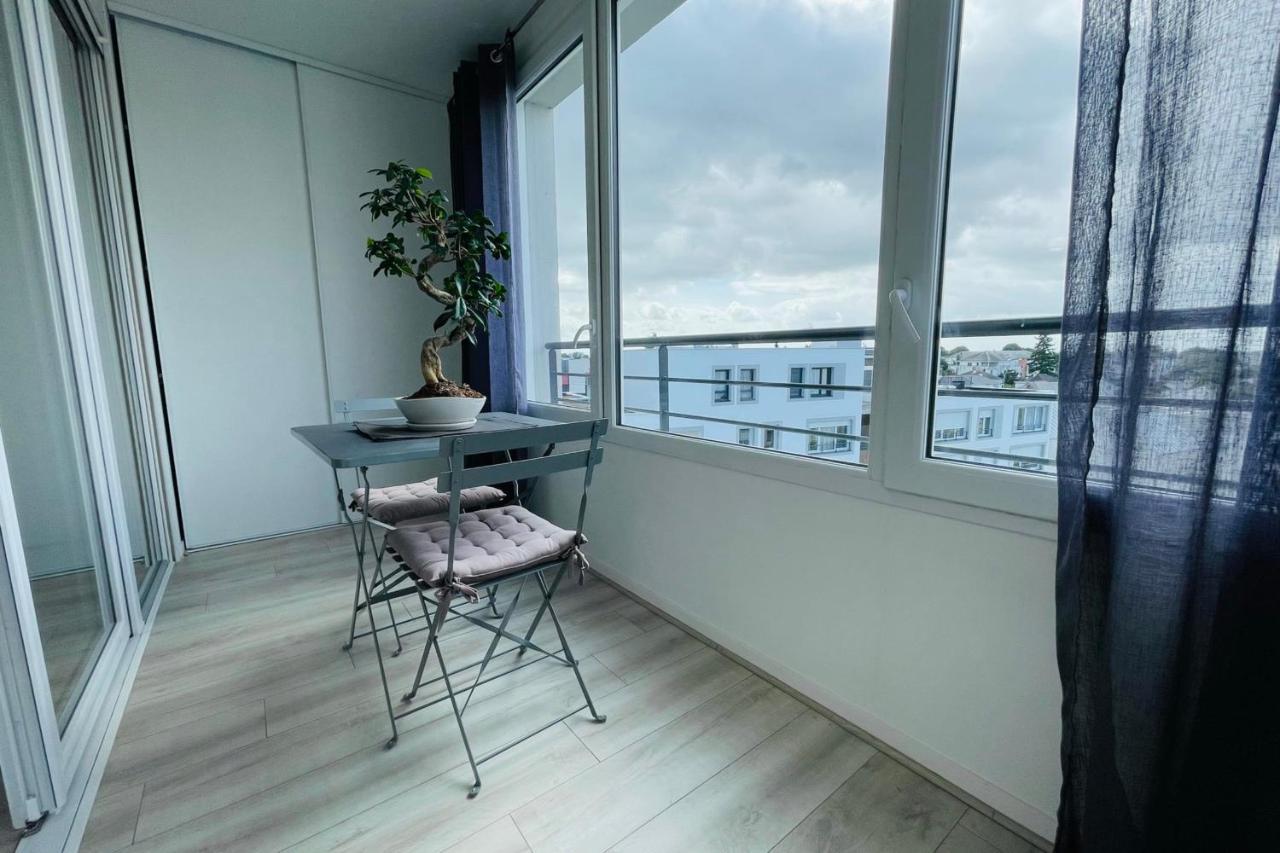 Bright Apartment In A New Building With Garage Tours Exterior foto
